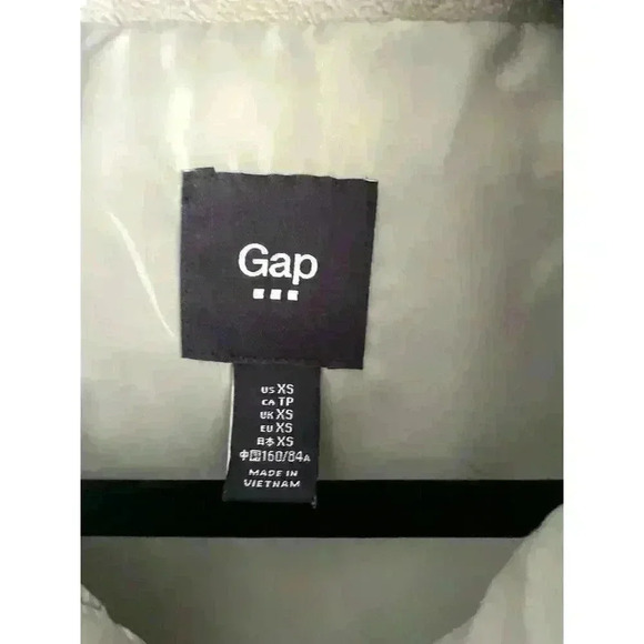 Gap Womens Warmest Outdoor Puffer Quilt Zip Vest XS Grey White Herringbone EUC - Picture 7 of 9